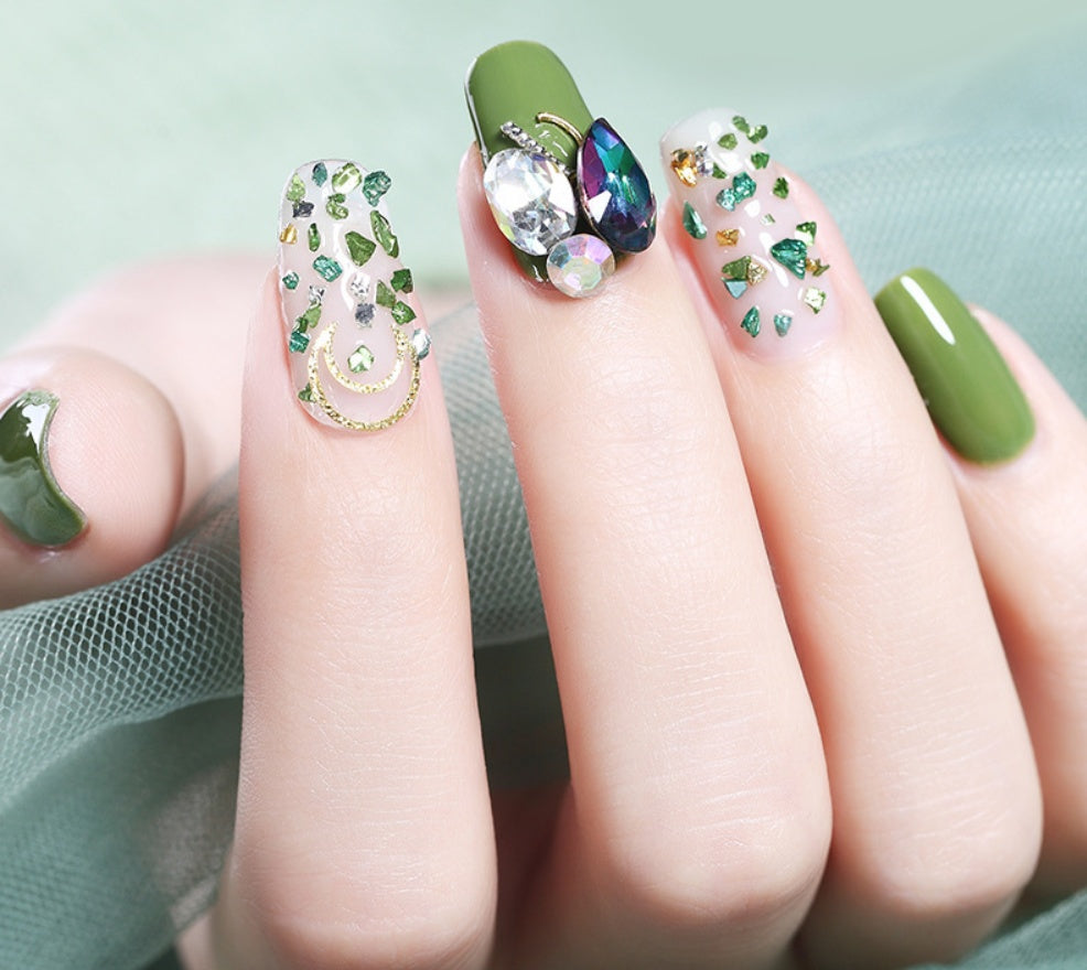 Nail Art Jewelry mixed gems, rhinestones, crystals, etc. Beautiful Mixture!