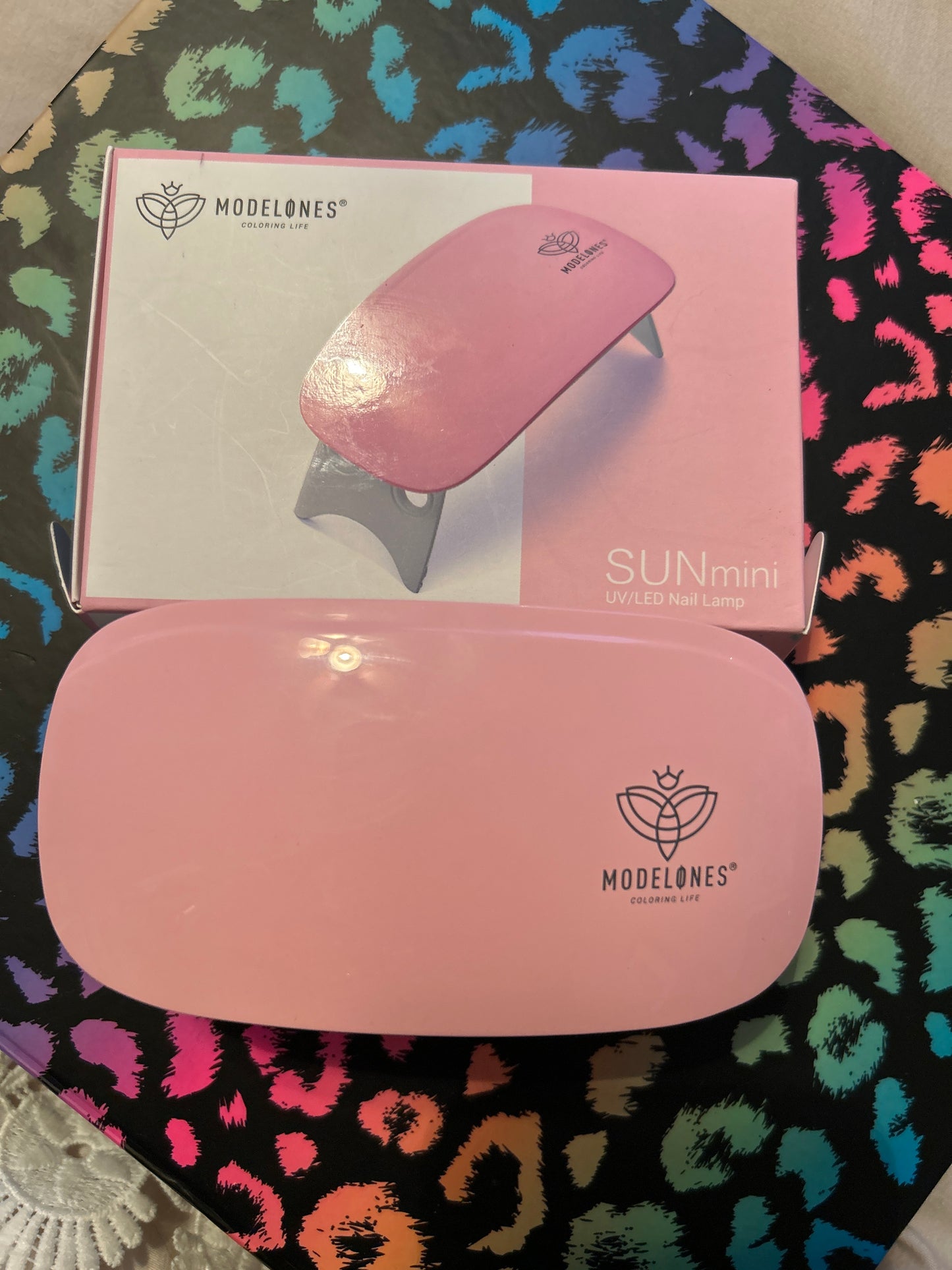6 watt mini foldable nail lamps with power USB cord and kiss decal to decorate it with!
