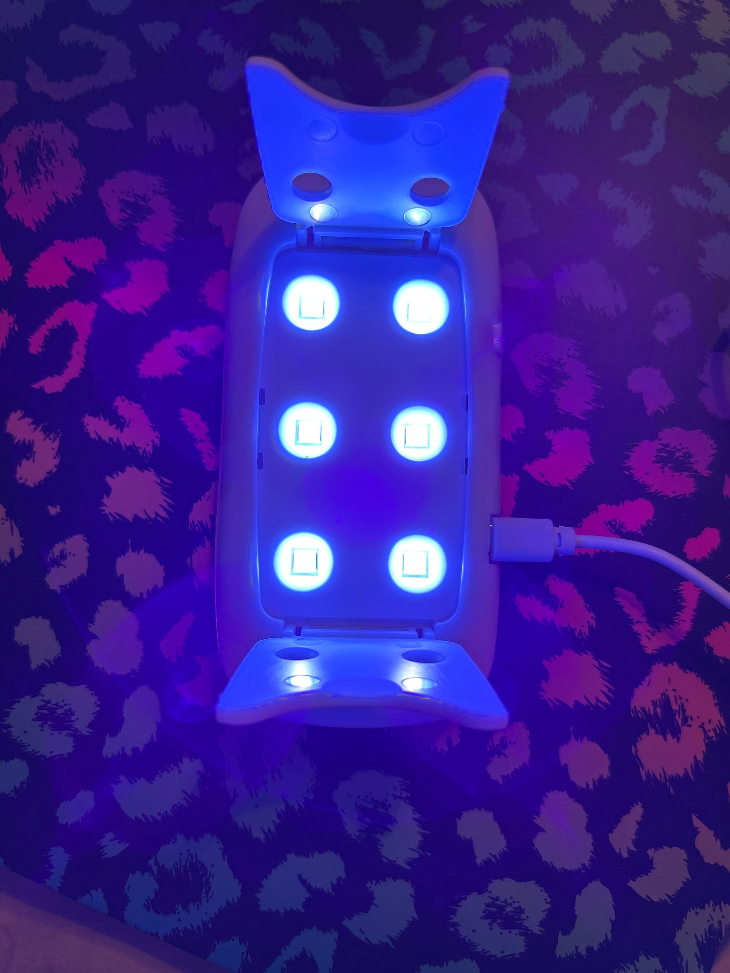 6 watt mini foldable nail lamps with power USB cord and kiss decal to decorate it with!